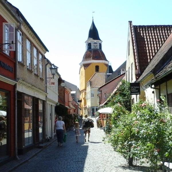 Bøjestræde med Klokketårnet Faaborg