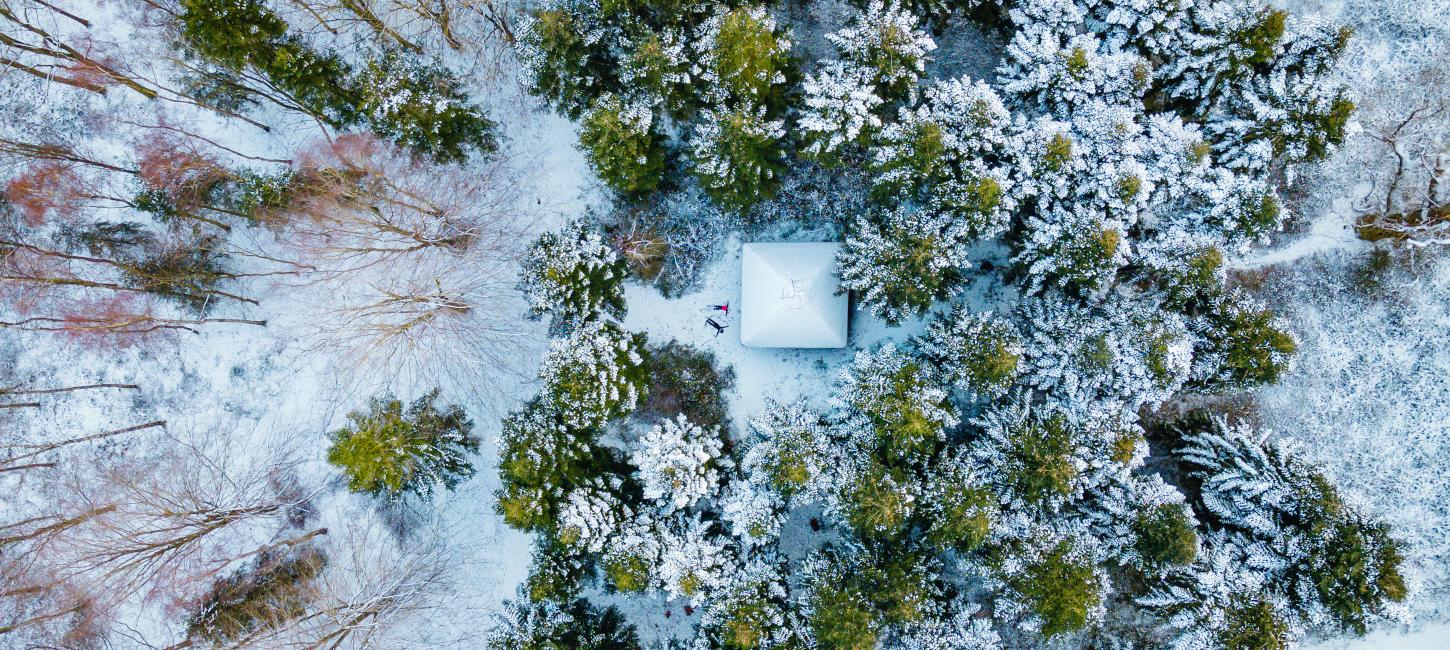 Dyreborg shelter i sne illustrer Faaborg Vinterdage